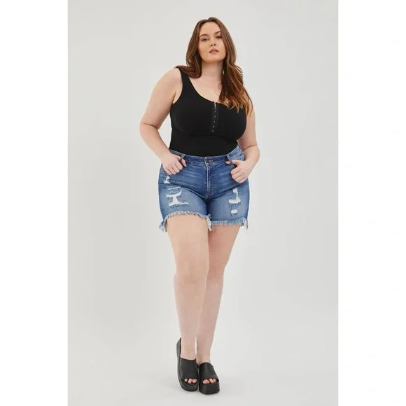 Cello Curvy Boyfriend Shorts with Uneven Fray Hem - Picture 2 of 5